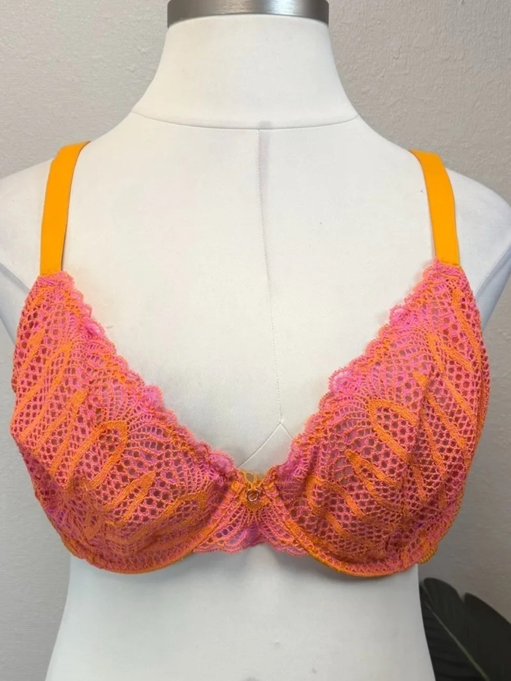 Savage X Fenty Orange & Pink Stranded In Lace Crochet Plunge Bra - Size 46DD